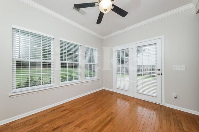 Building Photo - 4183 Shadetree Dr