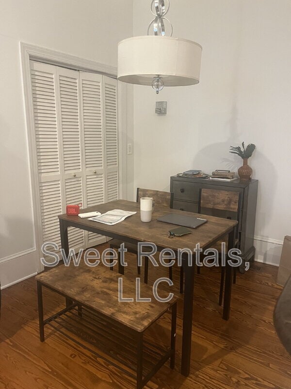 Building Photo - 79 Society St