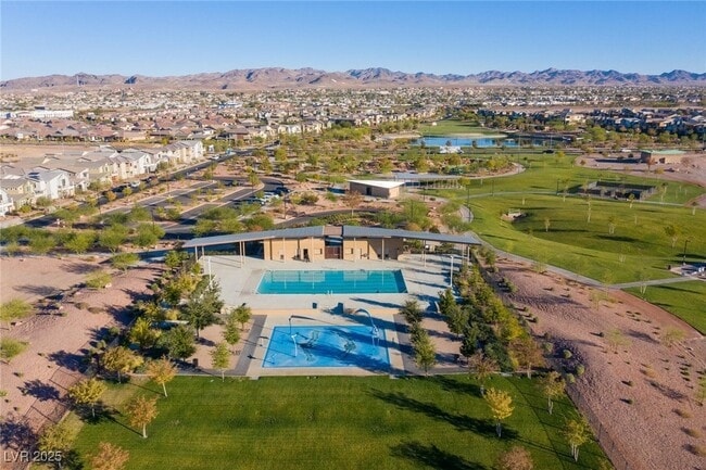 Building Photo - 832 Canonbury St