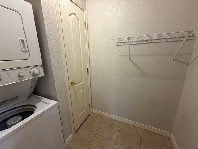 Building Photo - Modern, Low Maintenance Townhome in a Prime Fayetteville Location