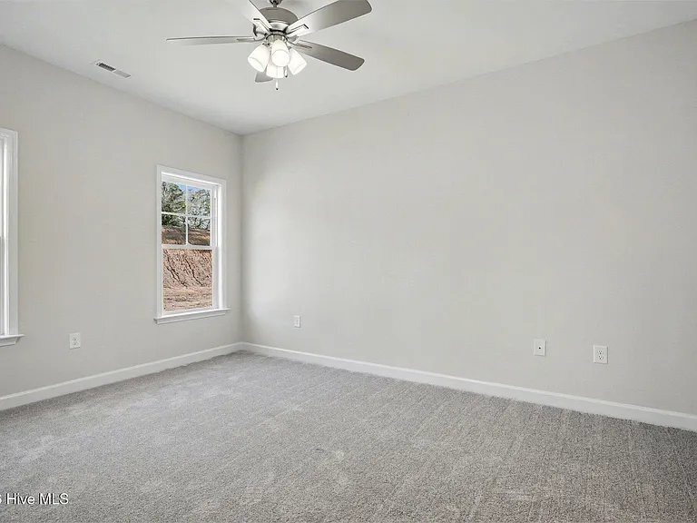 Building Photo - 1709 Elizabeth Dr