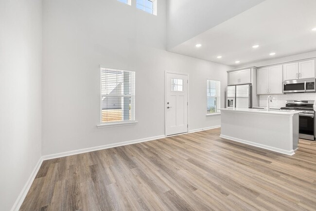 Building Photo - 283 Ferretti St