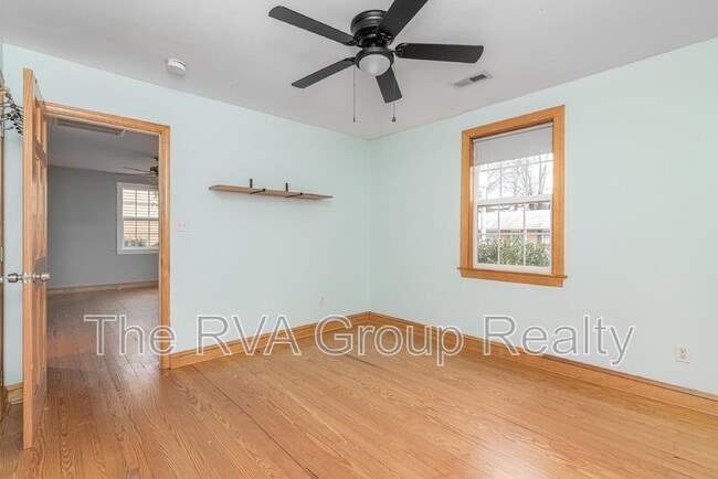 Building Photo - 1613 S Meadow St