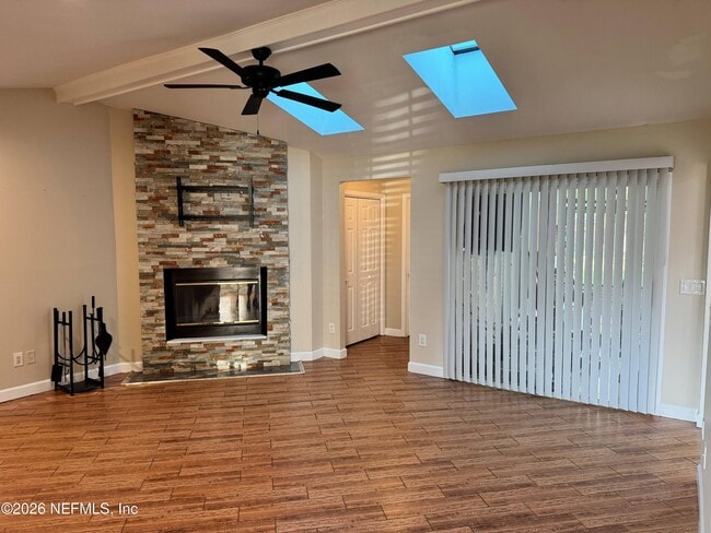 Building Photo - 9143 Mornington Dr