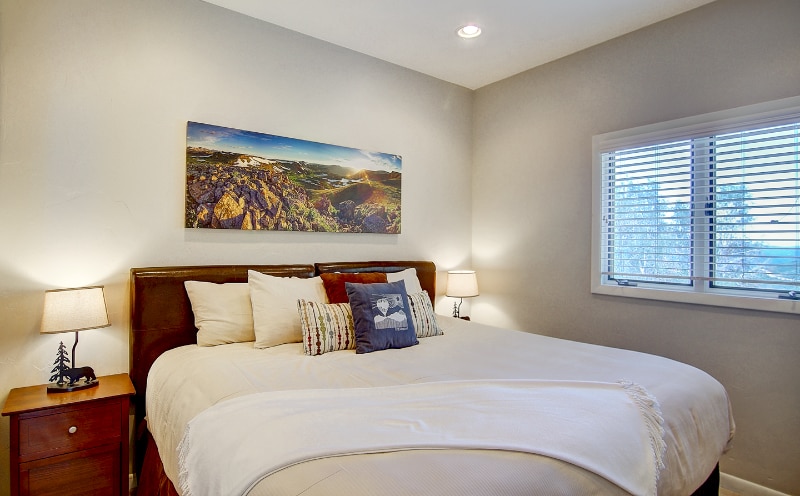 Building Photo - 31095 US-40