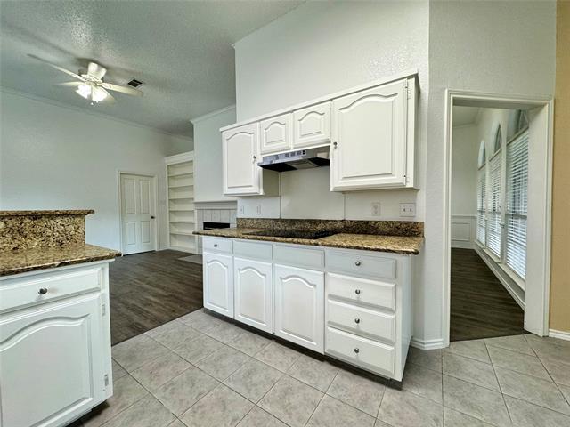 Building Photo - 3614 Parkmead Dr