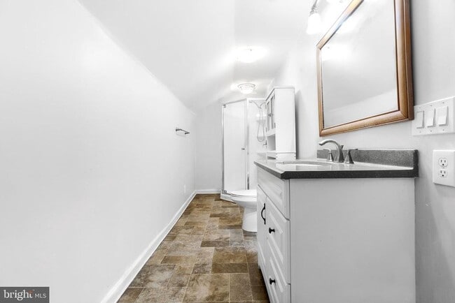 Building Photo - 172 Stirling Ct