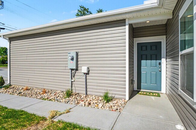 Building Photo - 2502 Houston Rd