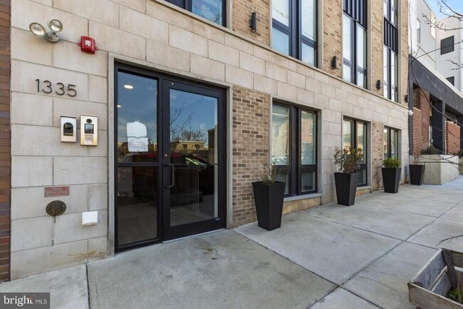 Building Photo - 1335 N Marston St