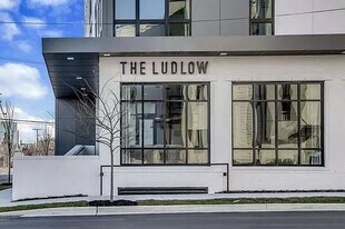 Building Photo - 1125 10th Ave N