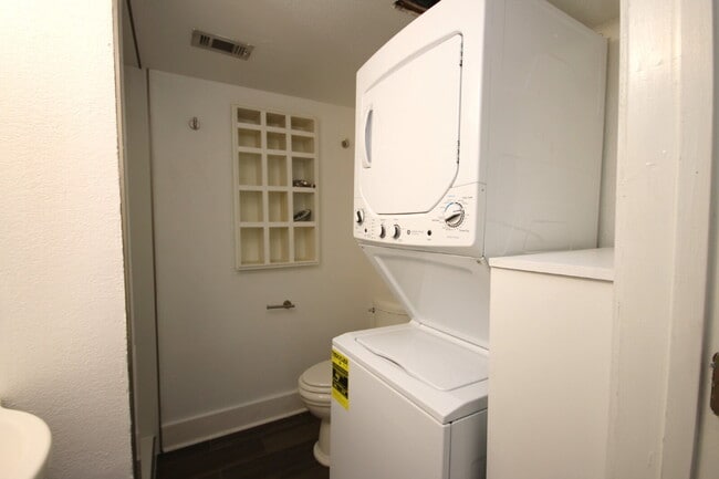 Building Photo - Waterfront Condo Living in East Hill with ...