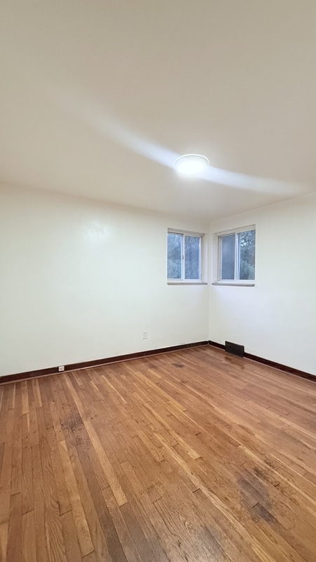 Building Photo - 136 Orchard Dr