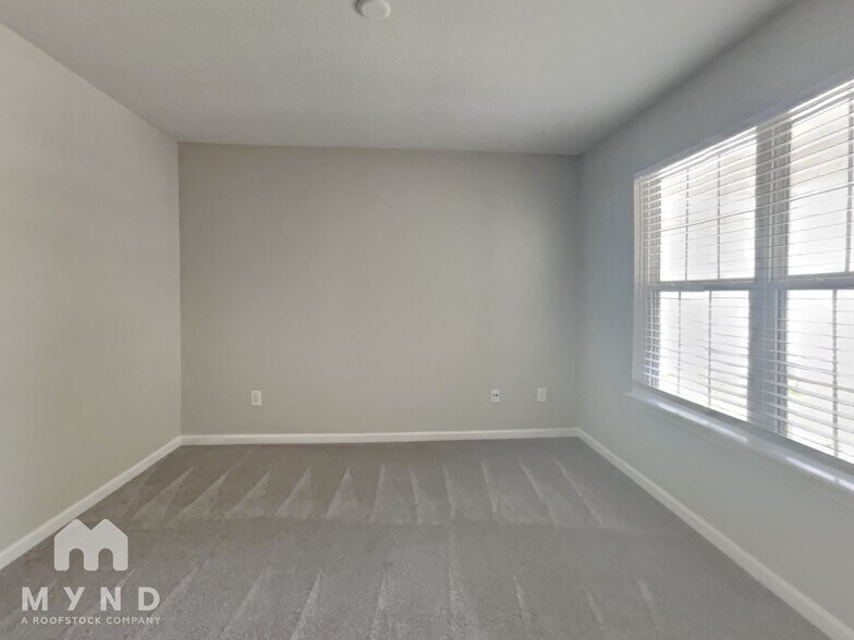Building Photo - 8042 Loveridge Drive