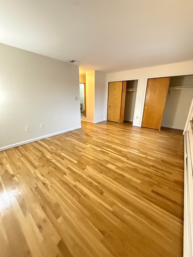 Building Photo - 64 70th St