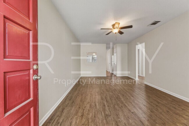 Building Photo - CV-AUS205 W William Cannon