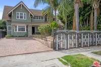 Building Photo - 1750 W 49th St