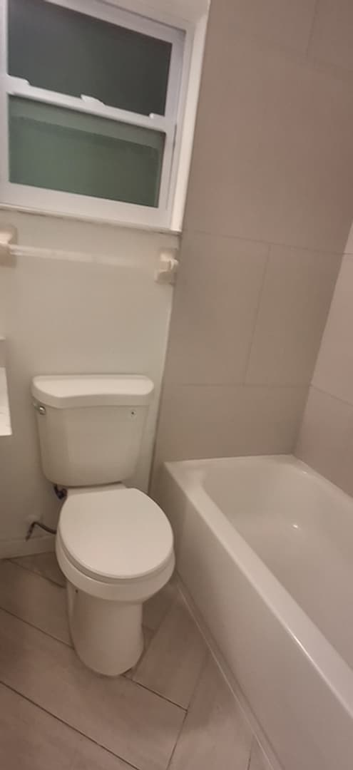 Building Photo - 12240 Eastcove Dr