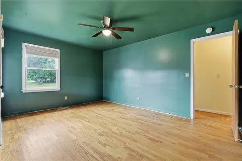 Building Photo - 700 Woodmont Cir
