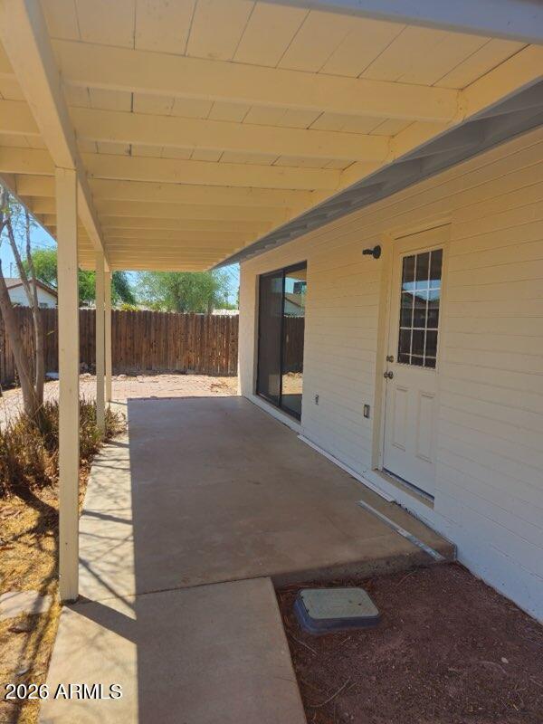 Building Photo - 133 E Del Rio Dr