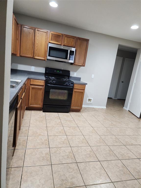 Building Photo - 14910 Rain Dance Dr