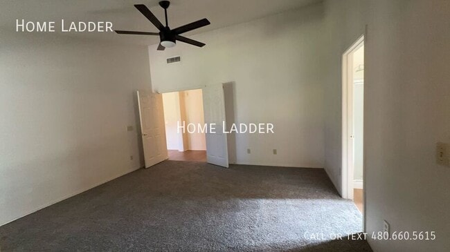 Building Photo - 440 N Leoma Ln