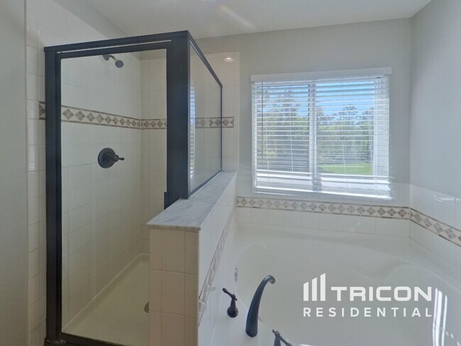 Building Photo - 7222 Bridgeview Dr