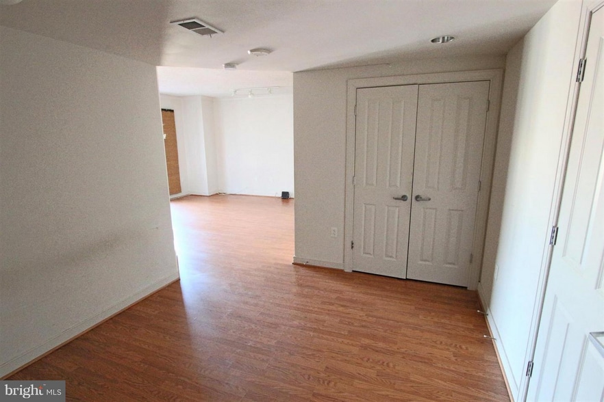 Building Photo - 777 7th St NW