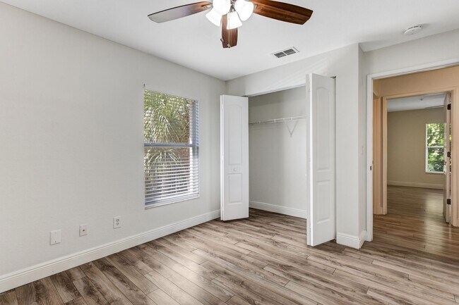 Building Photo - ** IBIS CLUB ** 3 BED / 2 BATH - CONDO - GATED COMMUNITY - SMALL PET OK! - ANNUAL RENTAL