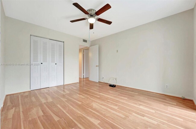 Building Photo - 801 SW 133rd Terrace