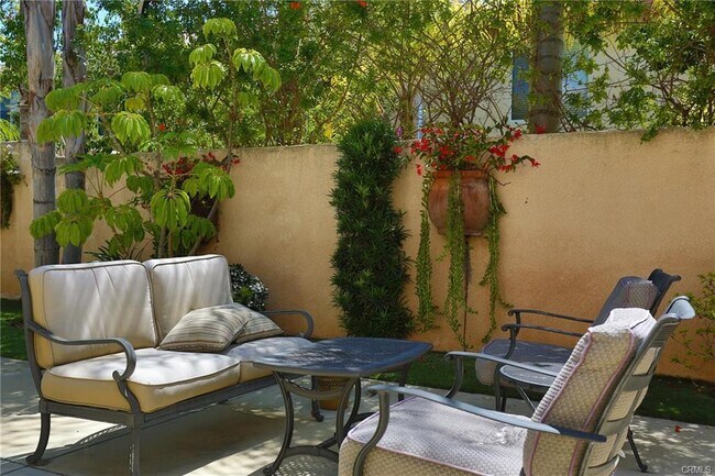 Primary Photo - 31 Arbor Walk Ln