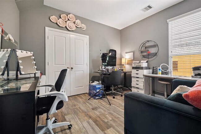 Building Photo - 3021 Wedgewood Bay Ct