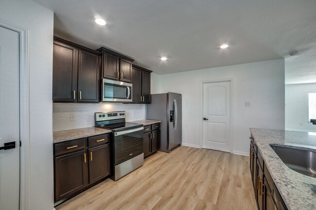 Building Photo - BEAUTIFUL HOME IN SAN ANTONIO TX. MOVE IN READY!.