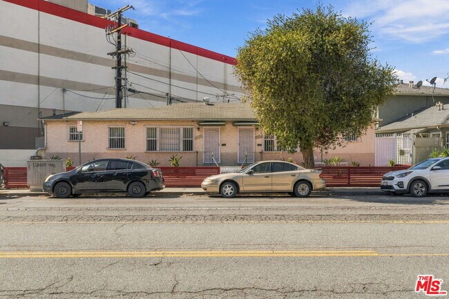 Building Photo - 6016 Cadillac Ave
