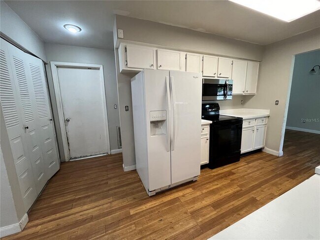 Building Photo - 12908 Leadwood Dr