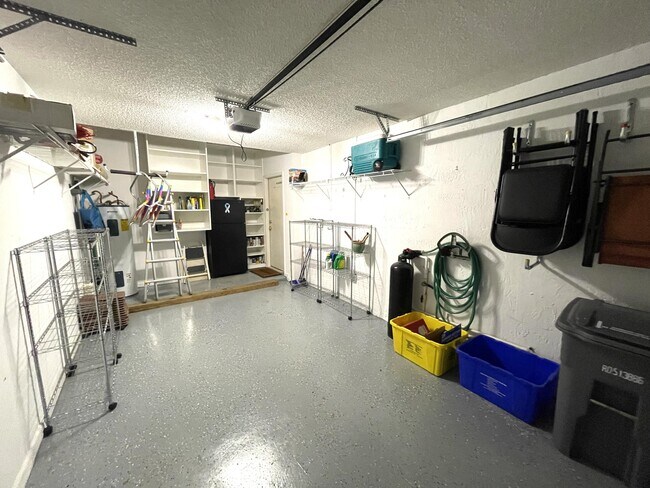 Building Photo - 7936 Laina Ln