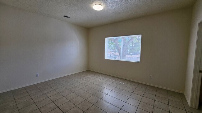 Building Photo - 5401 Marble Ave