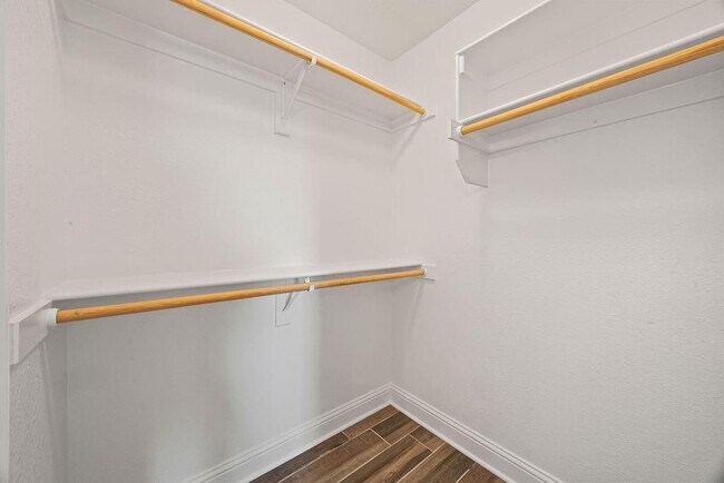 Building Photo - 2031 Dover Cove