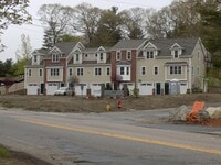 Building Photo - 1148 Bedford St