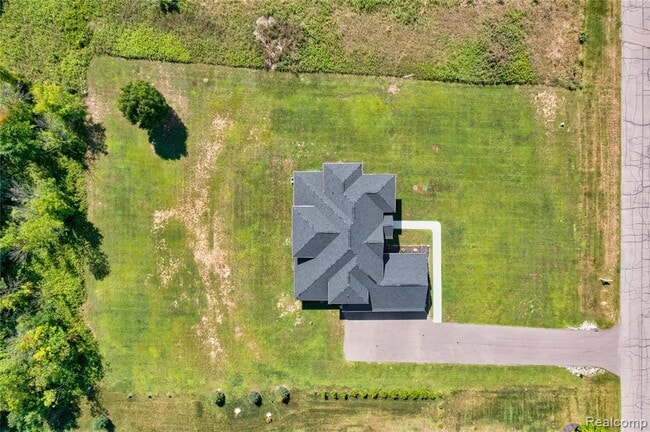 Building Photo - 5344 Birch Dr