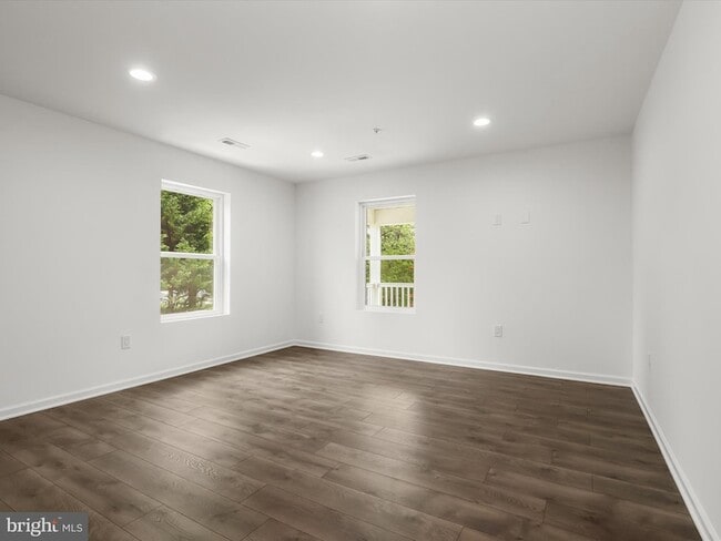 Building Photo - 700 Olney Sandy Spring Rd