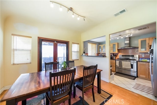 Building Photo - 2168 Lemoyne St