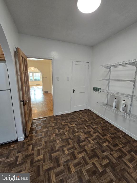 Building Photo - 831 Fanshawe St