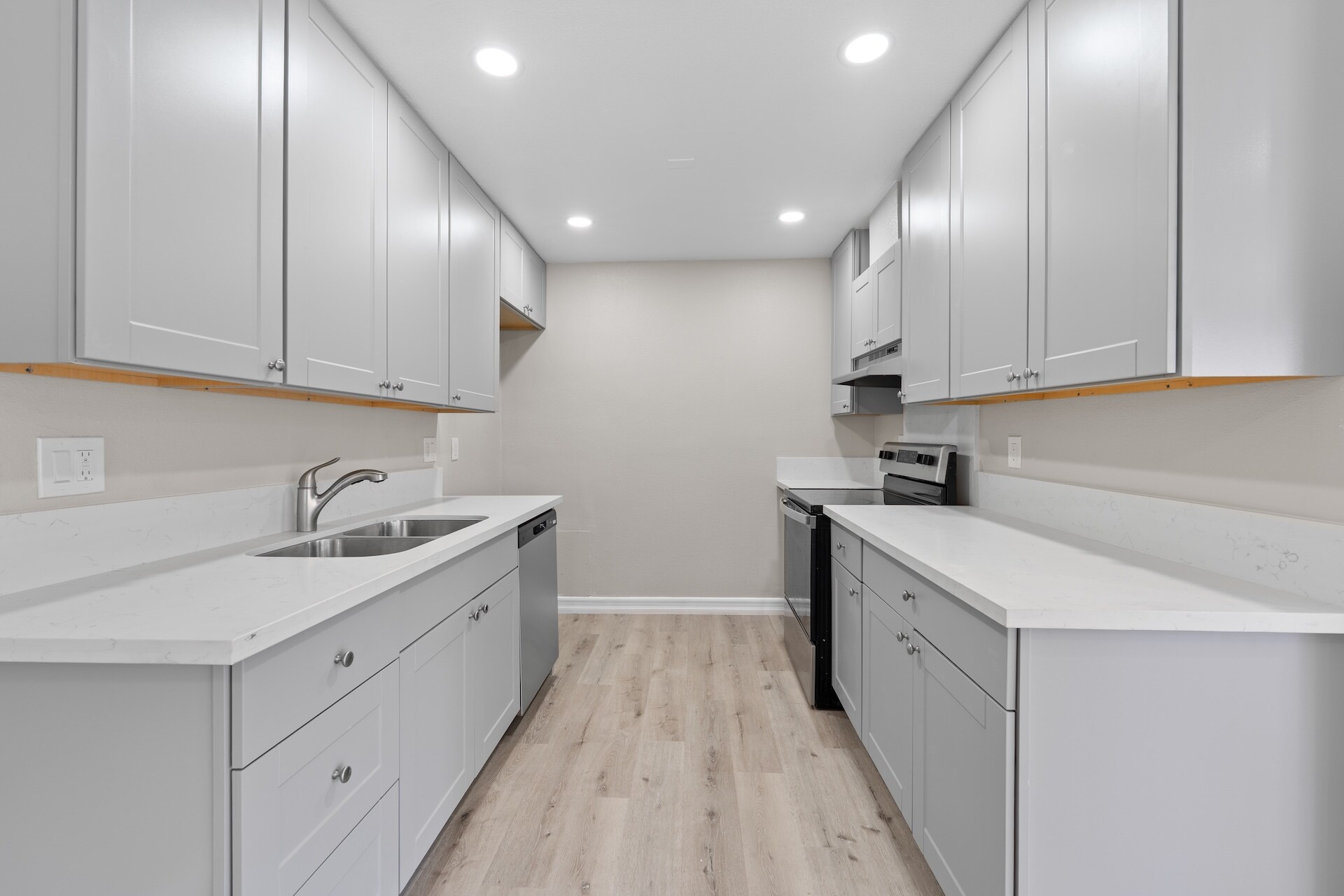 Building Photo - 212 S Kraemer Blvd