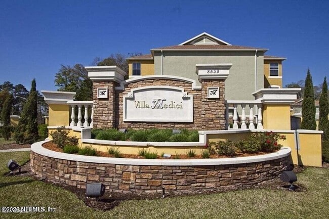 Building Photo - 1001 Monument Rd