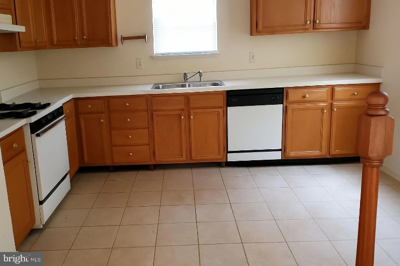 Building Photo - 7252 Mahogany Dr