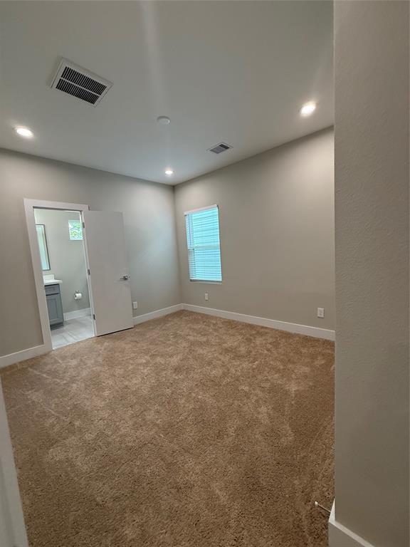 Building Photo - 8110 Esther Acres Ln
