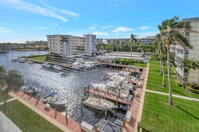 Building Photo - 1 Harbourside Dr