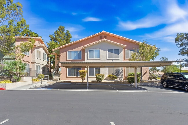 Building Photo - 350 S Durango Dr
