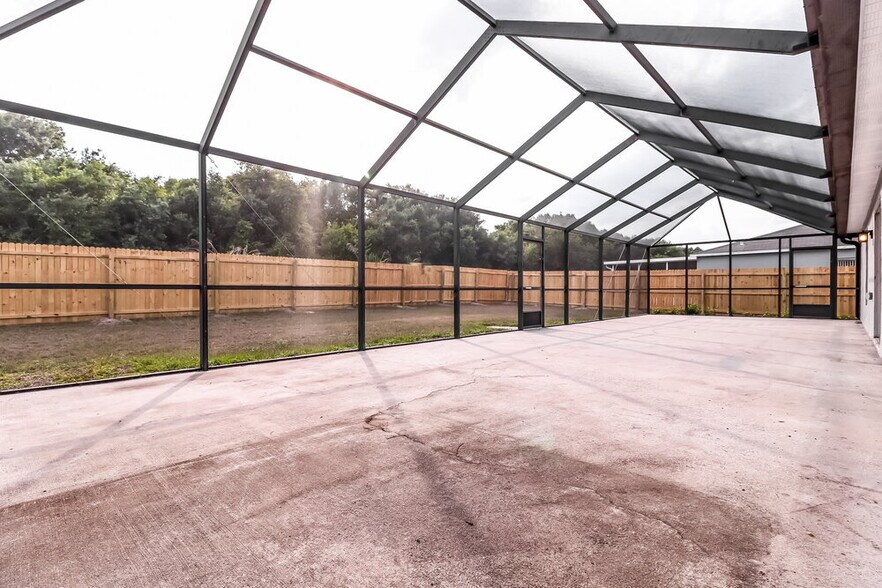 Building Photo - 1932 Peridot Cir