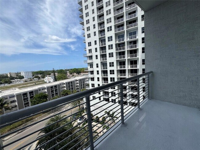 Building Photo - 1776 Polk St